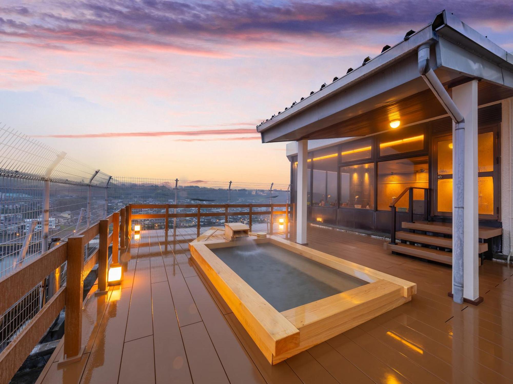 Mikuma Hotel Hita Bagian luar foto