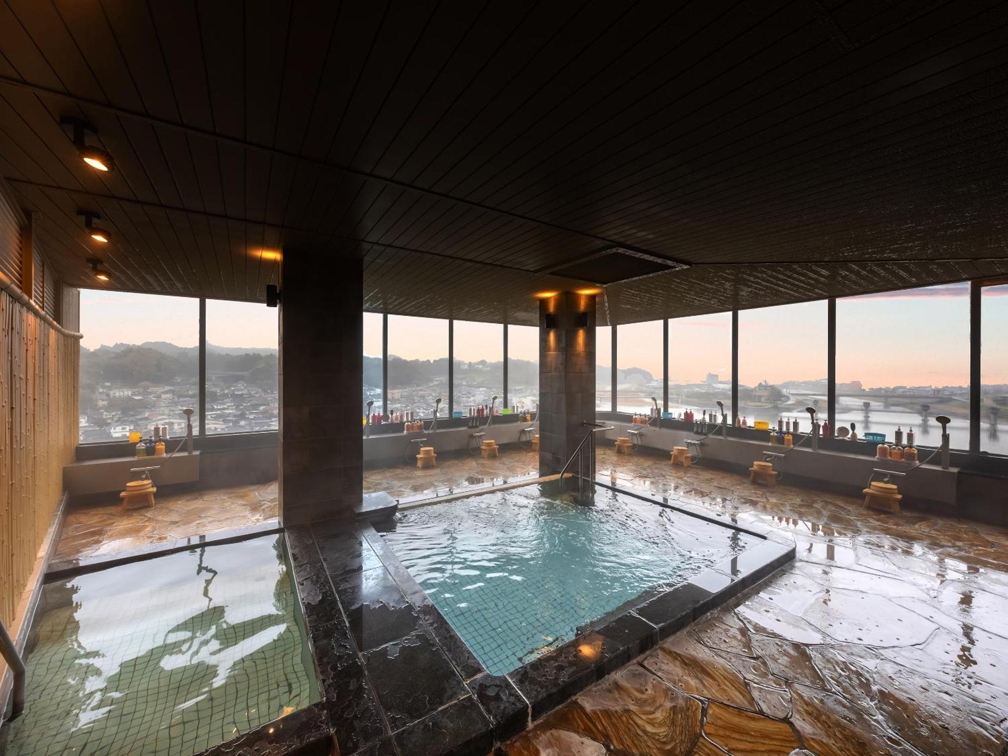 Mikuma Hotel Hita Bagian luar foto