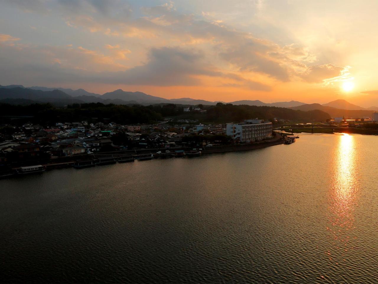 Mikuma Hotel Hita Bagian luar foto